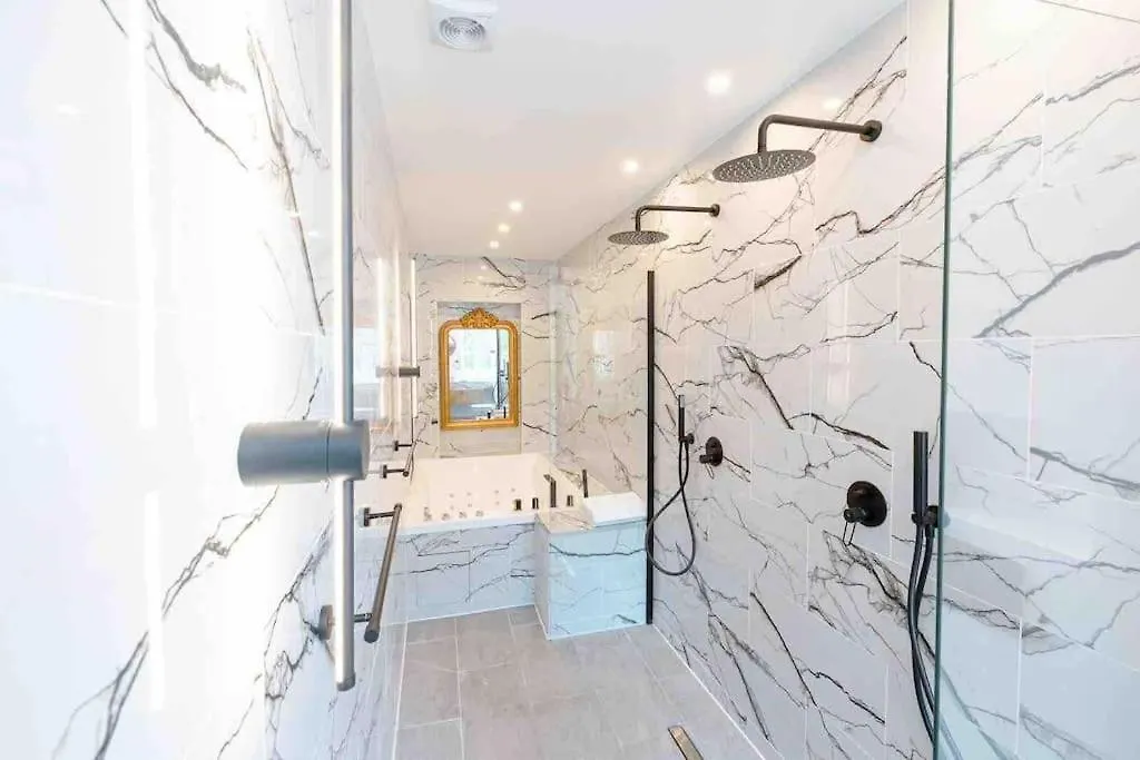 A- Aix'Capade & Spa - Jacuzzi Aix-les-Bains Apartment