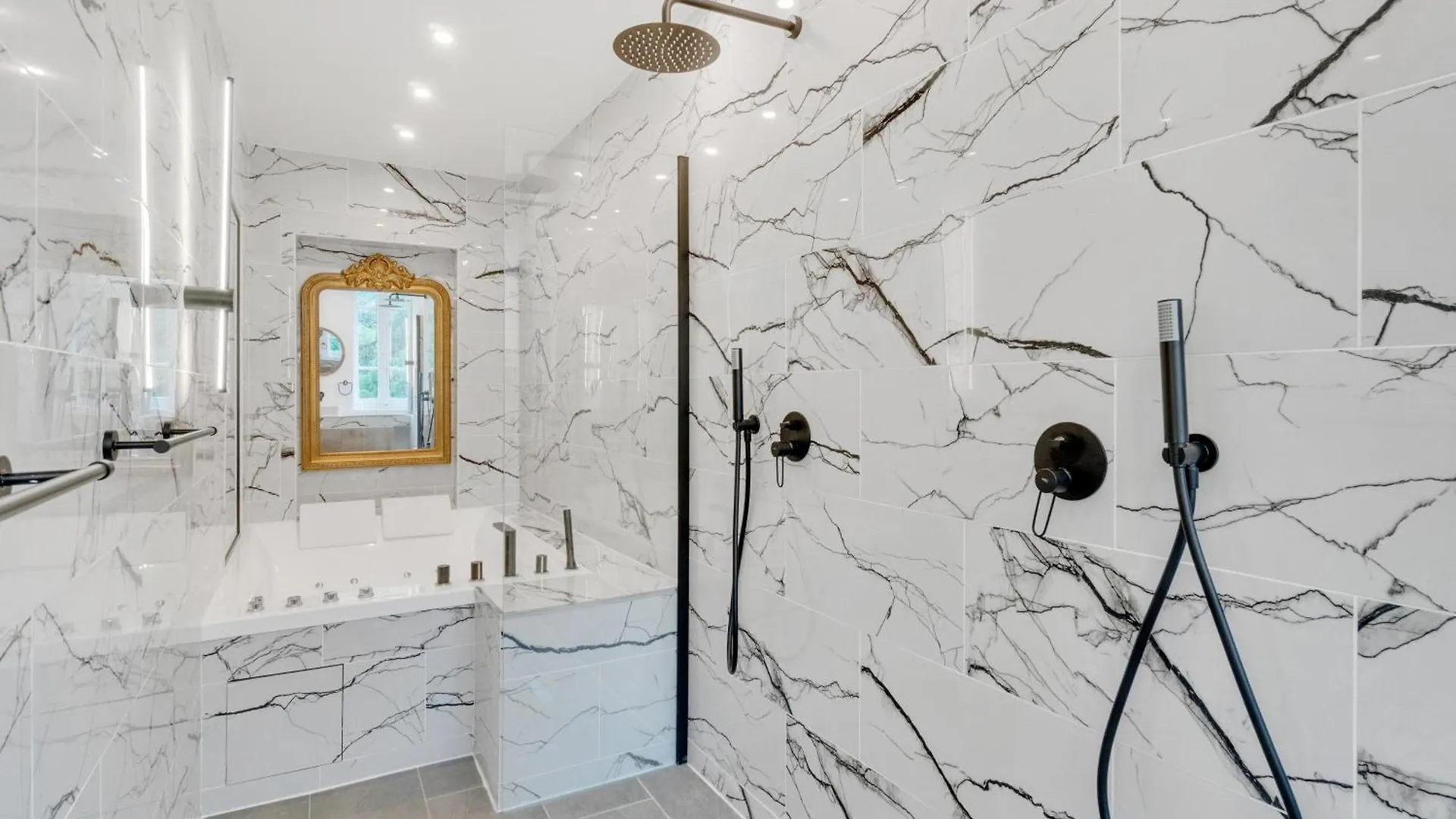 A- Aix'Capade & Spa - Jacuzzi Aix-les-Bains